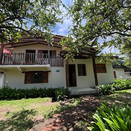 Casa De Playa Los Moncada León 外观 照片