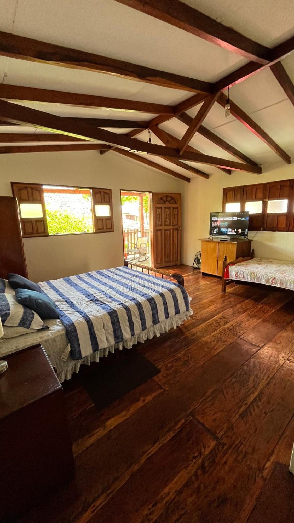 Casa De Playa Los Moncada León 外观 照片