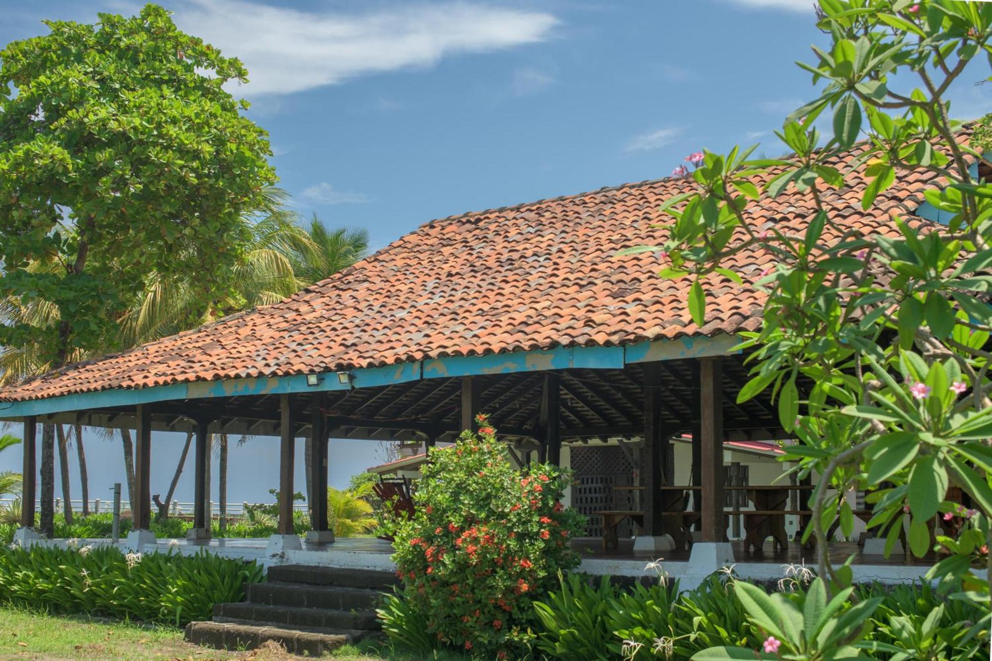 Casa De Playa Los Moncada León 外观 照片